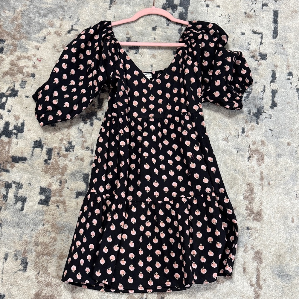 Billabong black with floral pattern dress